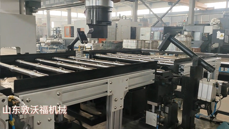 全自動(dòng)棒材圓鋼校直機(jī)-框式